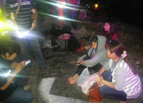 รถทัศนศึกษาโรงเรียนบ้านดงหลบคว่ำ เสียชีวิตเพิ่มเป็น 16 ศพ