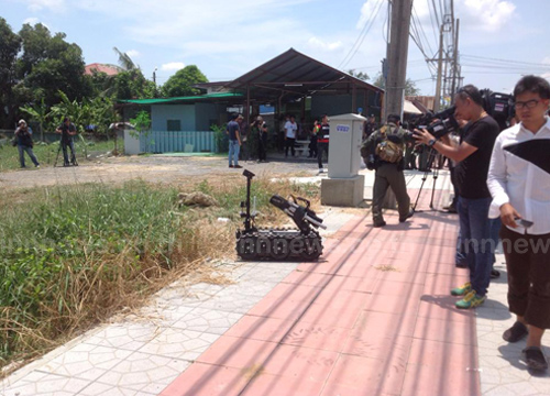 EOD พบไปป์บอมบ์ซุกท่อ 9 ลูก เชื่อมโยงเหตุระเบิดมีนบุรี ดับ 2 ศพ 