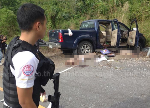 โจรใต้ยิงถล่มผู้ใหญ่บ้าน ตัดหัวผู้ช่วยโยนทิ้งข้างทาง ดับ 3 