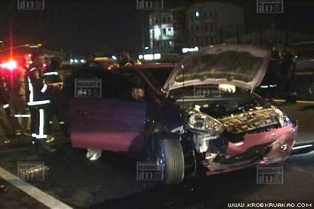 4 สาวกลับจากเที่ยว ซิ่งเก๋งป้ายแดงชนแท่งปูนโทลล์เวย์ ดับ 2 สาหัส 2