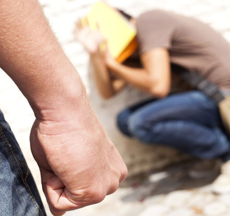 ทำร้ายร่างกาย