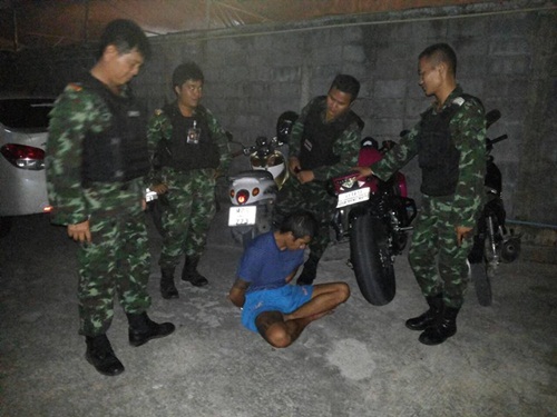 ลูกคลั่งเผาบ้าน