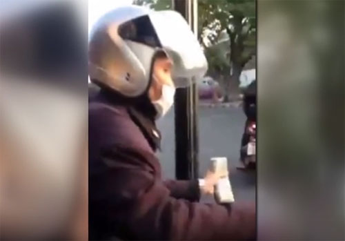 เทศกิจไถเงินนักท่องเที่ยว