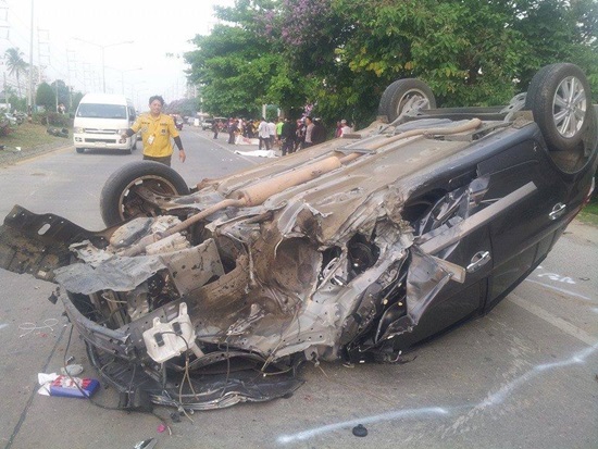 สาว ม.ดัง เมาแล้วขับ-หลับใน พุ่งชนนักปั่นจักรยานดับ 3 ศพ