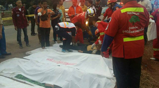 รถทัวร์ อบต. สุรินทร์ ชนเสาไฟ ตาย 6-นายก อบต. ดับ