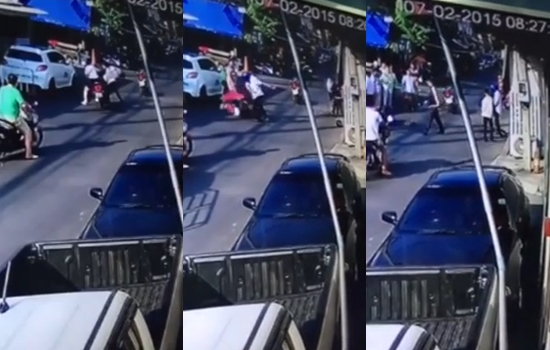 2 โจ๋รุมกระทืบนักเรียน เหตุไม่ชอบขี้หน้า เจอพลเมืองดีจัดหนัก