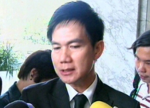 การุณ โหสกุล