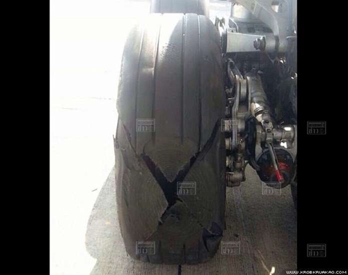  การบินไทย ล้อยางระเบิด