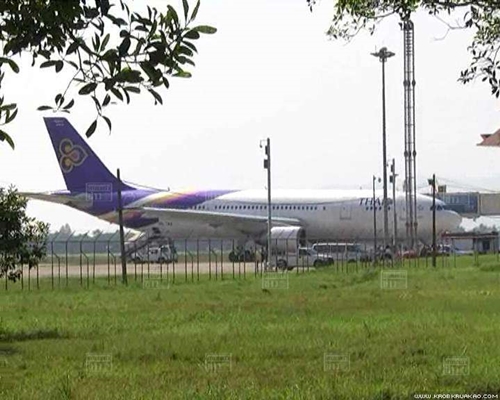  การบินไทย ล้อยางระเบิด