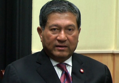 เฉลิม อยู่บำรุง 