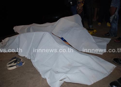 พ่อลูกจมน้ำ