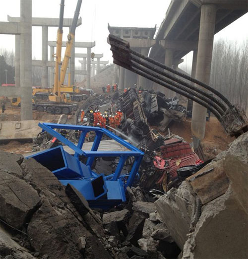 รถบรรทุกดอกไม้ไฟระเบิด