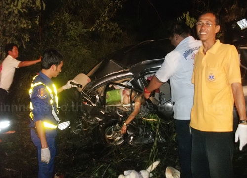เก๋งประสานงา ราชบุรี 4 สาวดับคาที่ คาดฝนหนัก-มองไม่เห็นทาง