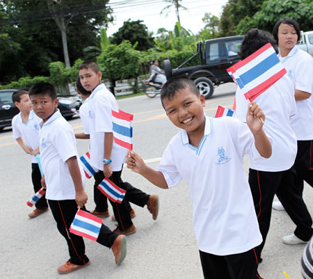 โพลเผย คำขวัญ เด็กดีเป็นศรีแก่ชาติ เด็กฉลาดชาติเจริญ โดนใจที่สุด