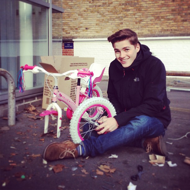 แจ๊ค-ฟินน์ แฮร์รี่ส์