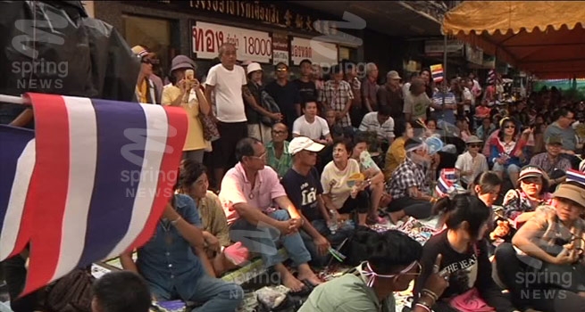 ม็อบอุรุพงษ์ โดนมือดีโปรยหมามุ่ยใส่ก่อนรุ่งสาง ส่ง รพ. 6 คน