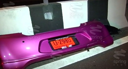 4 สาวกลับจากเที่ยว ซิ่งเก๋งป้ายแดงชนแท่งปูนโทลล์เวย์ ดับ 2 สาหัส 2