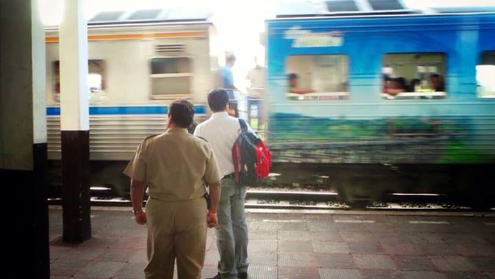 ชัชชาติ สิทธิพันธุ์ นั่งรถไฟชั้น 3 ไปสุรินทร์