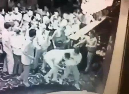 คลิปอันธพาลครองเมือง แมน เตาปูน ไล่ชกคนเที่ยวผับ