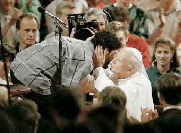  โทนี่ เมเลนเดซ