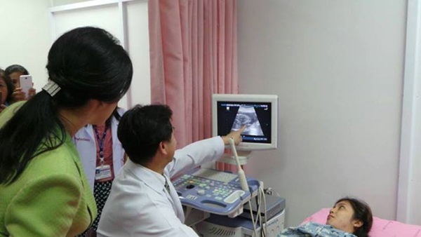 นายกยิ่งลักษณ์ เปิด โครงการฝากท้องทุกที่ฟรีทุกสิทธิ์  