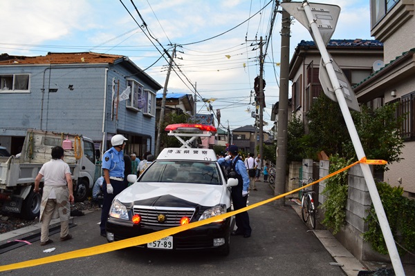 ทอร์นาโดถล่มญี่ปุ่น 