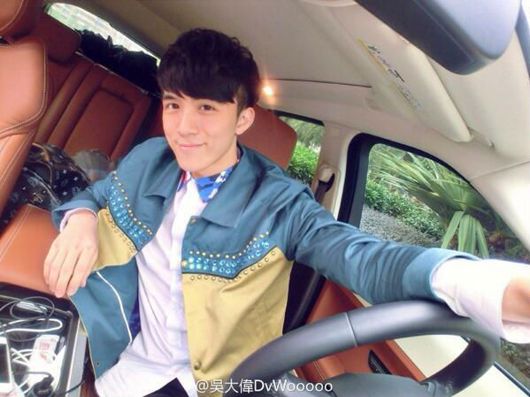 ​แชร์กระจาย ความน่ารักของพี่ชาย-น้องสาวชาวจีน อายุห่างกัน 18 ปี