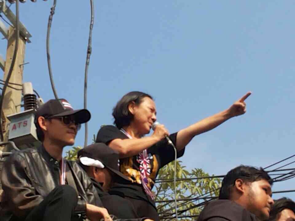 เจ๊ปอง อัญชลี เตรียมนำ กปปส. บุกบ้านยิ่งลักษณ์-ตำรวจคุมเข้ม