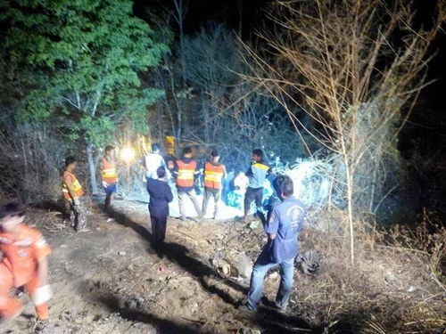 รถทัวร์ตกเหวดอยลวก จ.ตาก