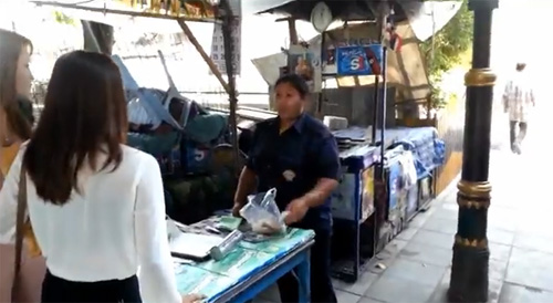 คลิปกระเป๋ารถเมล์ด่าผู้โดยสาร โดนสวนกลับด่ากันนัว