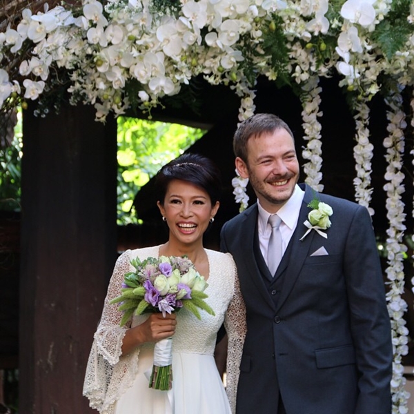 กรุณา บัวคำศรี แต่งงาน อเล็กซานเดอร์ แฟนหนุ่มต่างชาติ