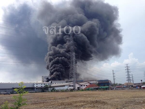 ไฟไหม้โรงงานผลิตเสื่อน้ำมันมหาชัย 