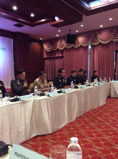 สุเทพ-นิวัฒน์ธำรง นำทีม กปปส.-รัฐบาล ร่วมถก กอ.รส.