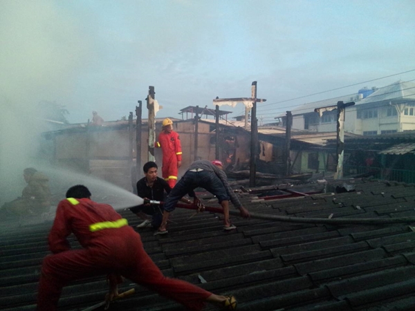 ไฟไหม้ชุมชน 70 ไร่ คลองเตย