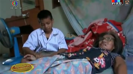 น้องเก่ง 10 ขวบ ดูแลพ่อแม่อัมพาต ได้รางวัลลูกกตัญญูแล้ว