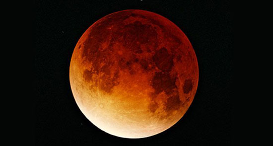 จันทรุปราคาคืนนี้ ตำรวจเตือนห้ามยิงปืนขึ้นฟ้าเด็ดขาด