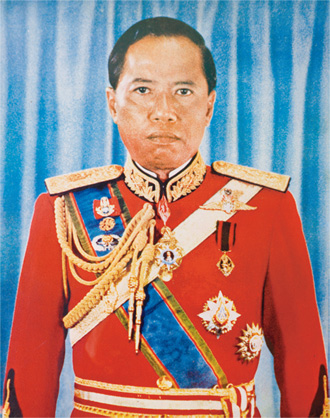 พล.อ. อาทิตย์ กำลังเอก 