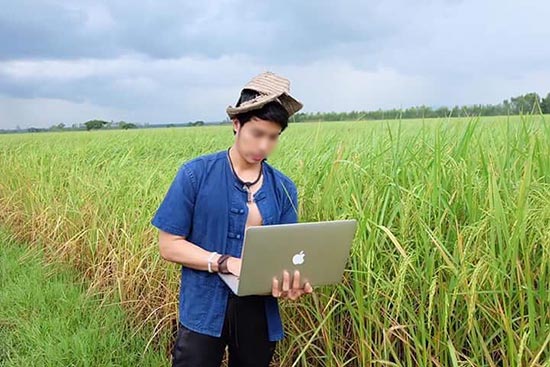 นายแบบได้บัตรคนจน