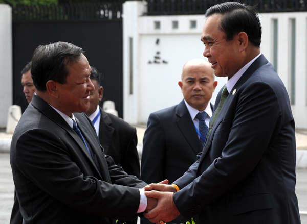 พล.อ. ประยุทธ์ จันทร์โอชา เยือนกัมพูชา