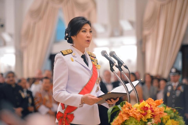 ยิ่งลักษณ์ ชินวัตร นำ ครม. จัดงานสันนิบาตเฉลิมพระเกียรติ