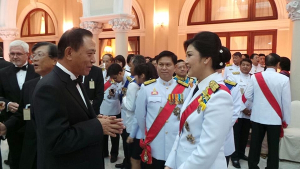 ยิ่งลักษณ์ ชินวัตร นำ ครม. จัดงานสันนิบาตเฉลิมพระเกียรติ