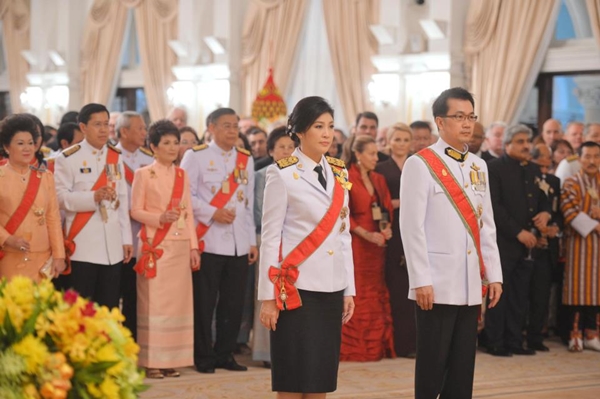 ยิ่งลักษณ์ ชินวัตร นำ ครม. จัดงานสันนิบาตเฉลิมพระเกียรติ