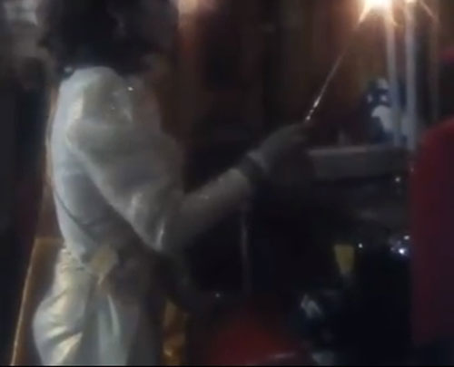 ร่างทรง ร.9