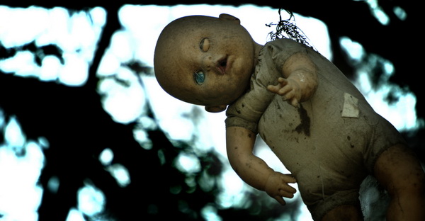 เปิดตำนานหลอนแห่งเกาะตุ๊กตาผี สถานที่ชวนขนหัวลุก