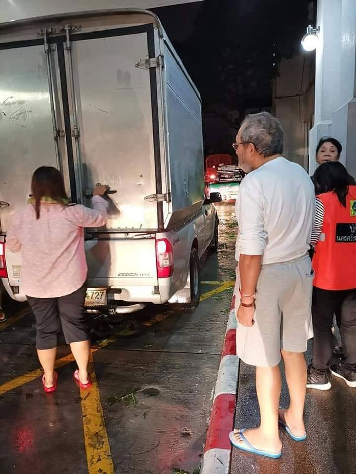 จิมมี่ ชวาลา