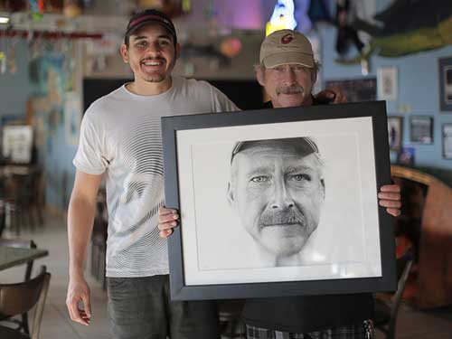 น่าทึ่ง! ภาพเหมือนจริง วาดด้วยการจุด 2.1 ล้านครั้ง