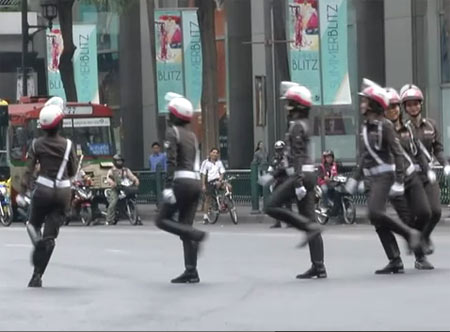 ตำรวจเต้น