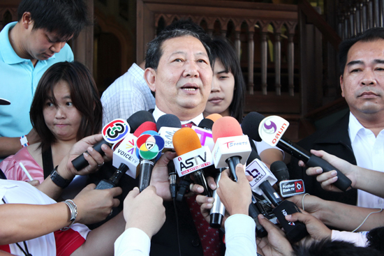 วิรัช ชาญพาณิชย์