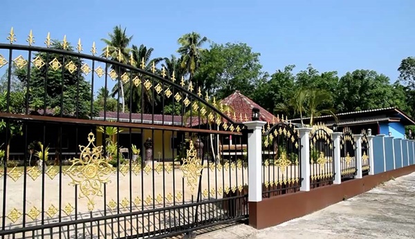 บังฟัต ฆ่ายกครัว 8 ศพ