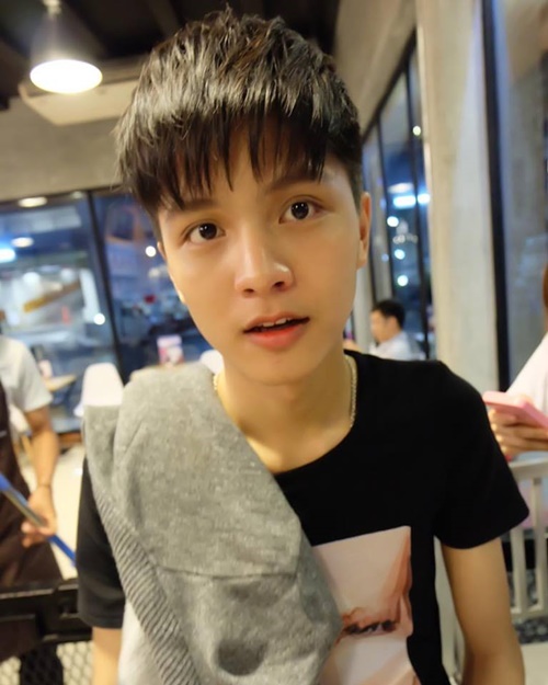 น้องกาญจน์ สาวประเภทสอง